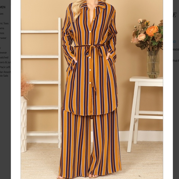 NWT Women's 2pc Stripe Collared Button Down Tie Waist Wide Leg Matching Suit - Picture 1 of 4